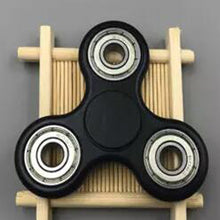 2017 New Black Tri-Spinner Fidgets Toy Plastic EDC Sensory Fidget Spinner For Autism and ADHD Kids/Adult Funny Anti Stress Toys